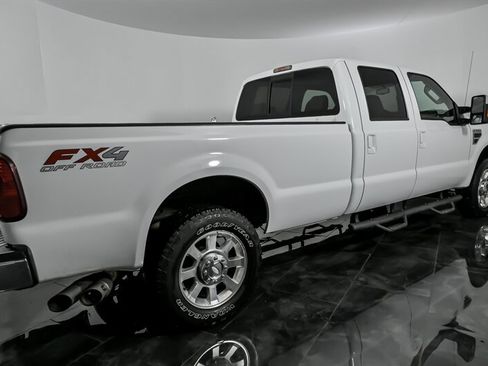 Used 2010 Ford F250 Lariat image 10