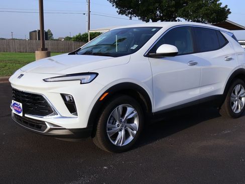 Used 2025 Buick Encore GX Preferred FWD image 7