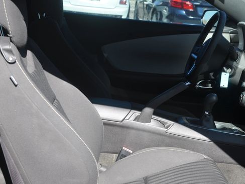 Used 2015 Chevrolet Camaro LS RWD image 22