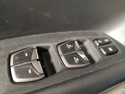 Used 2018 Hyundai Santa Fe Limited w/ Cargo Package FWD image 27