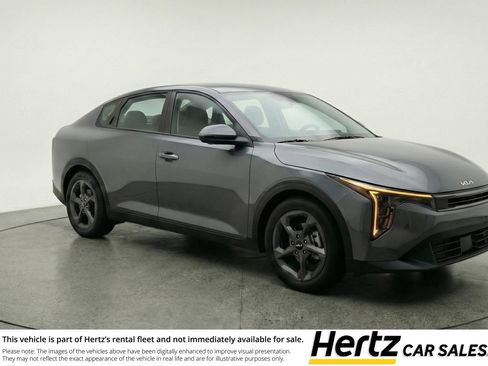 Used 2025 Kia K4 FWD image 1