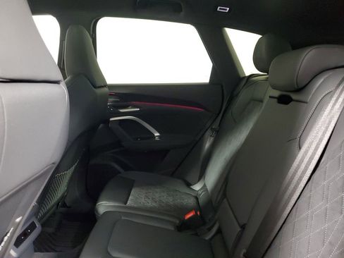 Used 2025 Audi SQ5 Premium Plus w/ Premium Plus Package image 11