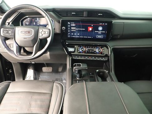 Used 2024 GMC Sierra 1500 AT4X image 18