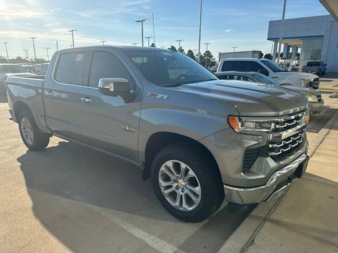 Used 2025 Chevrolet Silverado 1500 LTZ w/ LTZ Premium Texas Edition AWD/4WD image 5