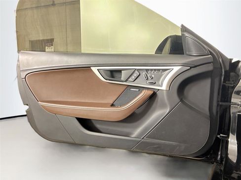 Used 2020 Jaguar F-TYPE Convertible image 6