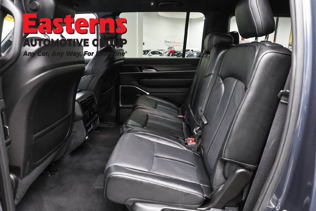 Used 2024 Jeep Wagoneer Series II w/ Flexible Seating Group AWD/4WD image 25