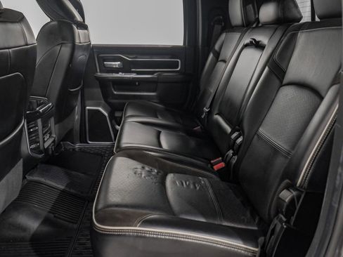 Used 2020 RAM 3500 Laramie w/ Night Edition image 39