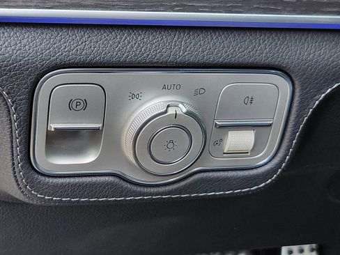 Used 2025 Mercedes-Benz GLS 450 GLS 450 image 21