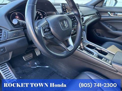 Used 2018 Honda Accord Sport image 22