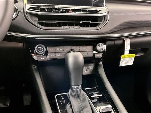 New 2026 Jeep Compass Latitude AWD/4WD image 7