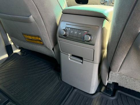 Used 2011 Toyota Highlander 2WD image 20