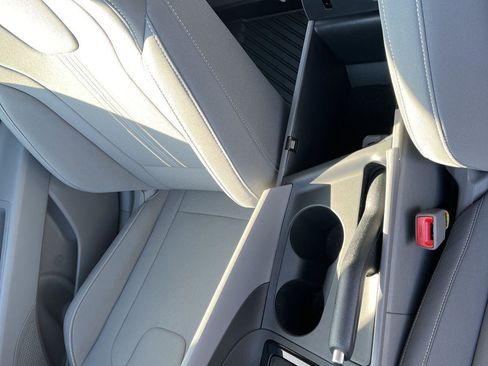 New 2025 Hyundai Elantra Sport image 36