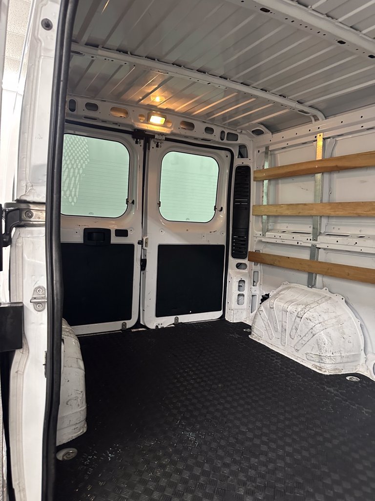 Used 2025 RAM ProMaster 2500 w/ U-Haul Equipment Group FWD image 22