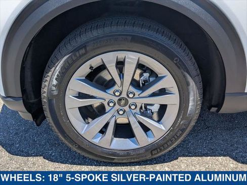 Certified 2023 Ford Explorer XLT w/ Equipment Group 202A AWD/4WD image 8