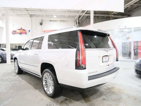 Used 2020 Cadillac Escalade ESV Platinum image 8