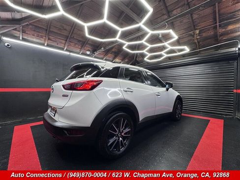 Used 2018 MAZDA CX-3 Touring FWD image 3