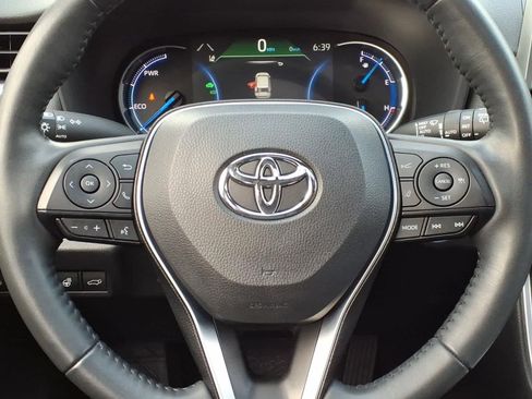 Used 2022 Toyota RAV4 XSE w/ XSE Grade Weather Package AWD/4WD image 16