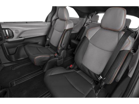 Used 2021 Toyota Sienna XSE w/ XSE Plus Package FWD image 16