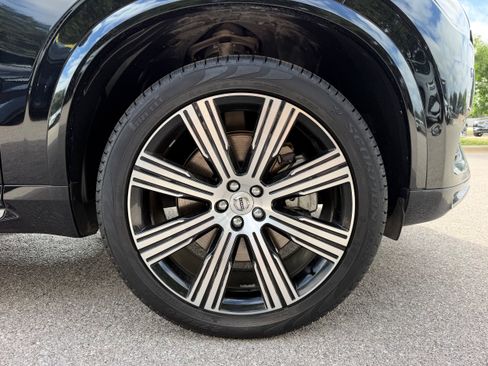 Certified 2024 Volvo XC90 T8 Ultimate w/ Protection Package Premier AWD/4WD image 9