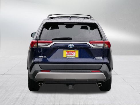 Used 2022 Toyota RAV4 Limited AWD/4WD image 6