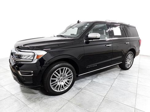 Certified 2023 Ford Expedition Platinum AWD/4WD image 3