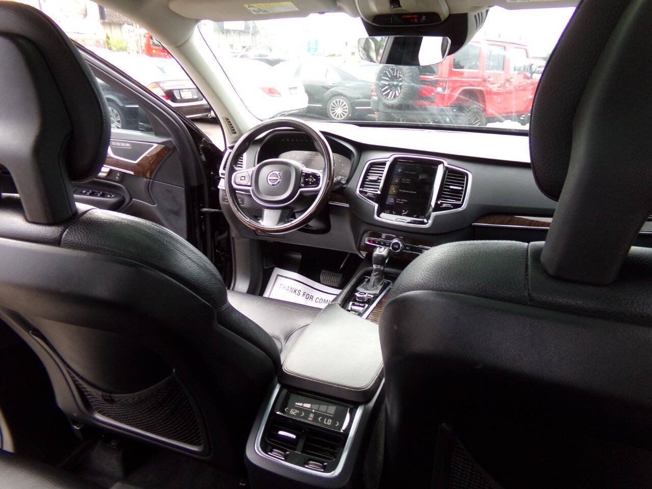 Used 2016 Volvo XC90 T6 Momentum w/ Momentum Plus Package AWD/4WD image 22