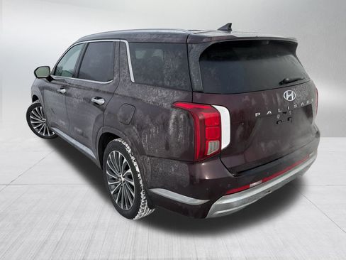 Used 2023 Hyundai Palisade Calligraphy image 2