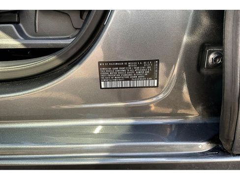 Used 2017 Volkswagen Jetta SE image 17