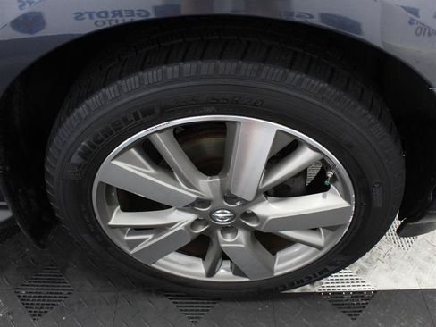 Used 2014 Nissan Pathfinder Platinum w/ Platinum Premium Package AWD/4WD image 21