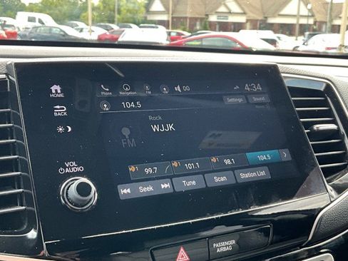 Used 2019 Honda Pilot Elite image 24