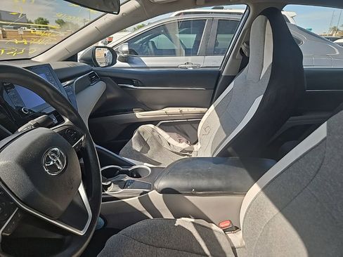 Used 2023 Toyota Camry LE image 5