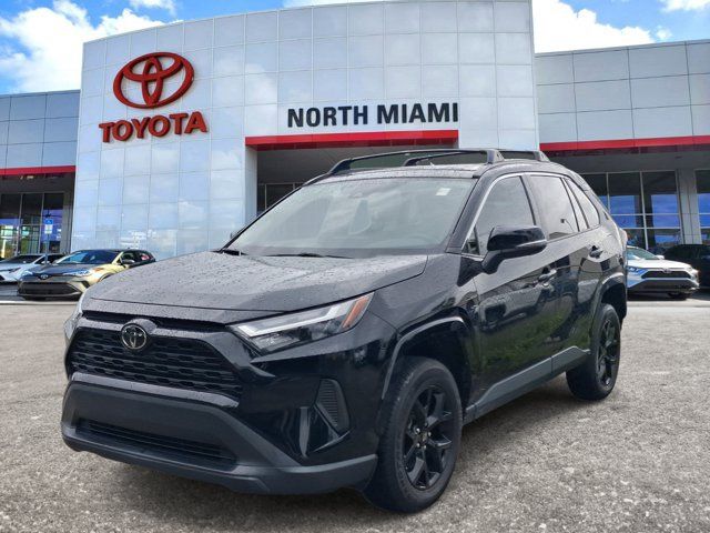 Used 2023 Toyota RAV4 XLE w/ Convenience Package FWD image 2