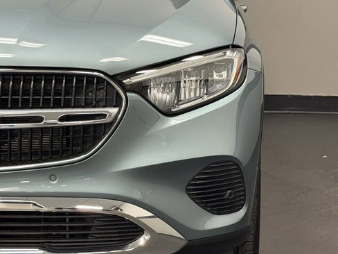 Certified 2025 Mercedes-Benz GLC 300 4MATIC image 8