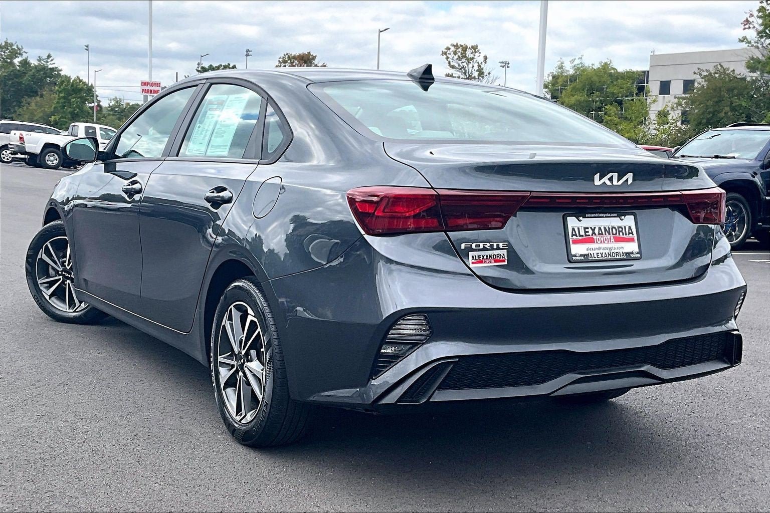 Used 2023 Kia Forte LXS FWD image 10