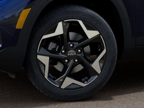 New 2026 Kia Seltos EX FWD image 9