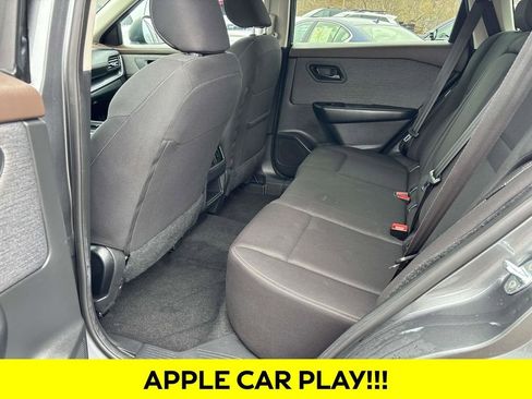 Used 2023 Nissan Rogue S AWD/4WD image 10