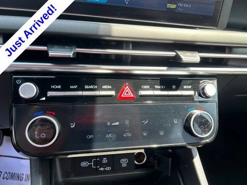 Used 2025 Hyundai Santa Cruz SEL FWD image 24