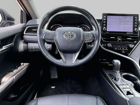 Used 2023 Toyota Camry XSE FWD image 6