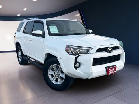 Used 2014 Toyota 4Runner SR5 Premium image 7