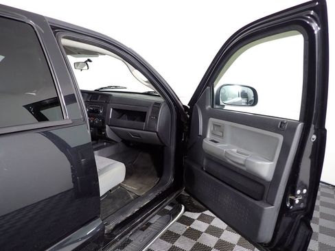 Used 2011 Dodge Dakota Big Horn w/ Skid Plate Group AWD/4WD image 31