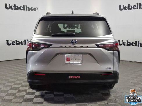 Certified 2024 Toyota Sienna XLE FWD image 6