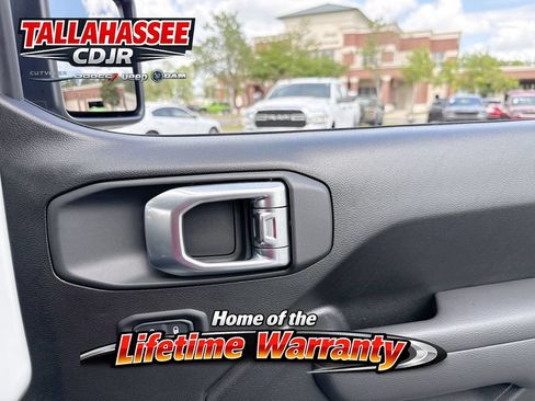 Used 2026 Jeep Wrangler Unlimited Sport AWD/4WD image 28