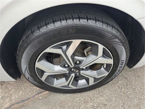 Used 2021 Kia Forte LXS FWD image 12