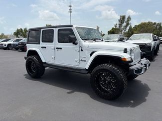 Used 2022 Jeep Wrangler Unlimited Sahara AWD/4WD video 1