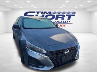 Used 2024 Nissan Altima 2.5 SV video 3