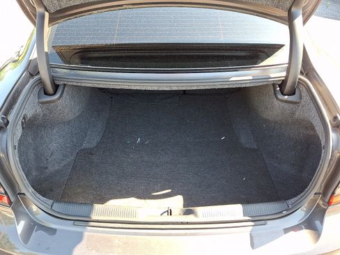 Used 2023 Dodge Charger SXT RWD image 28