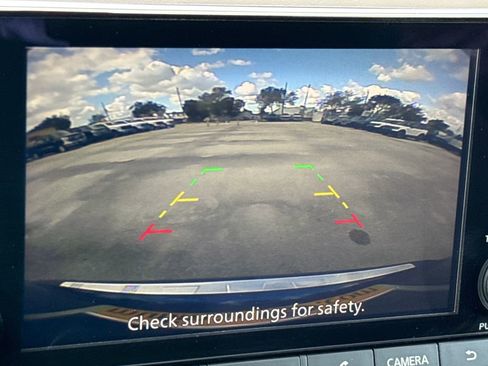 Used 2023 Nissan Rogue SV image 21