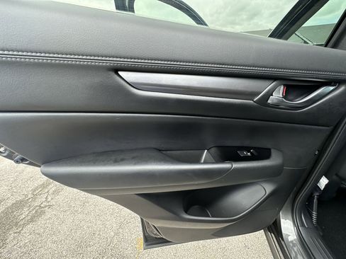 Used 2019 MAZDA CX-5 Touring image 31