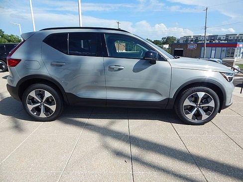 New 2026 Volvo XC40 B5 Plus w/ Protection Package Premier image 7