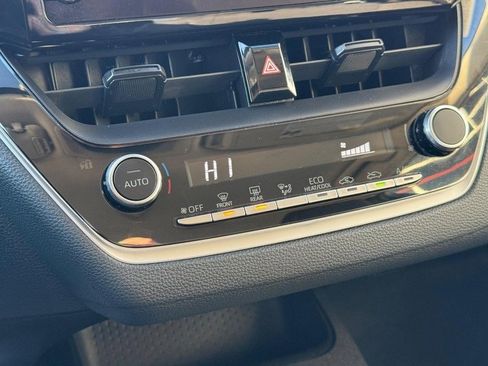 Used 2024 Toyota Corolla LE image 28